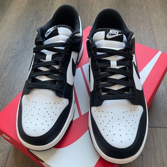 DEADSTOCK Nike Dunk Low Retro PANDA - Picture 2 of 12